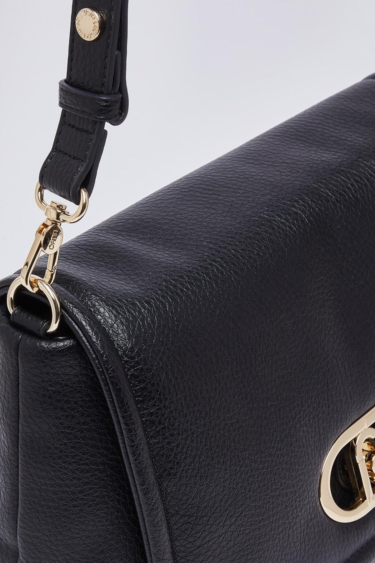 LIU-JO AF E CROSSBODY en color NEGRO (4)