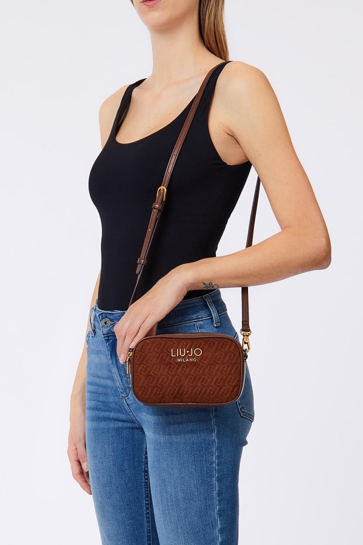 LIU-JO AF TA CAMERA CASE en color MARRON CLARO (1)