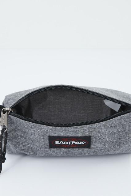 EASTPAK BENCHMARK SINGLE en color GRIS (4)