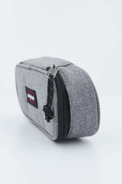 EASTPAK OVAL SINGLE en color GRIS (2)