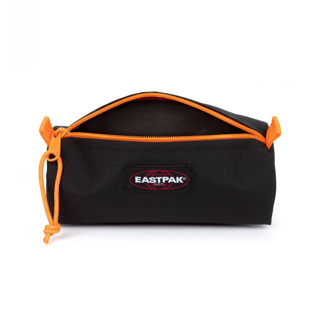 EASTPAK EKA BENCHMARK SINGLE en color NEGRO (6)