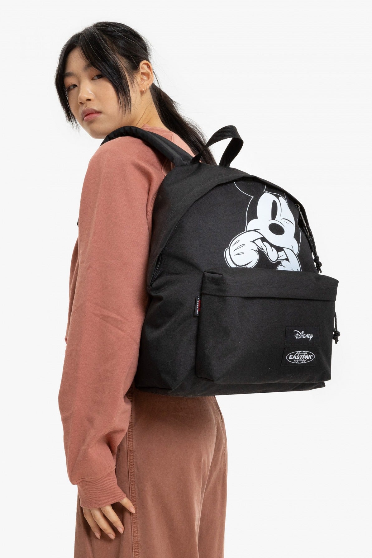 EASTPAK PADDED PAK'R en color NEGRO (4)