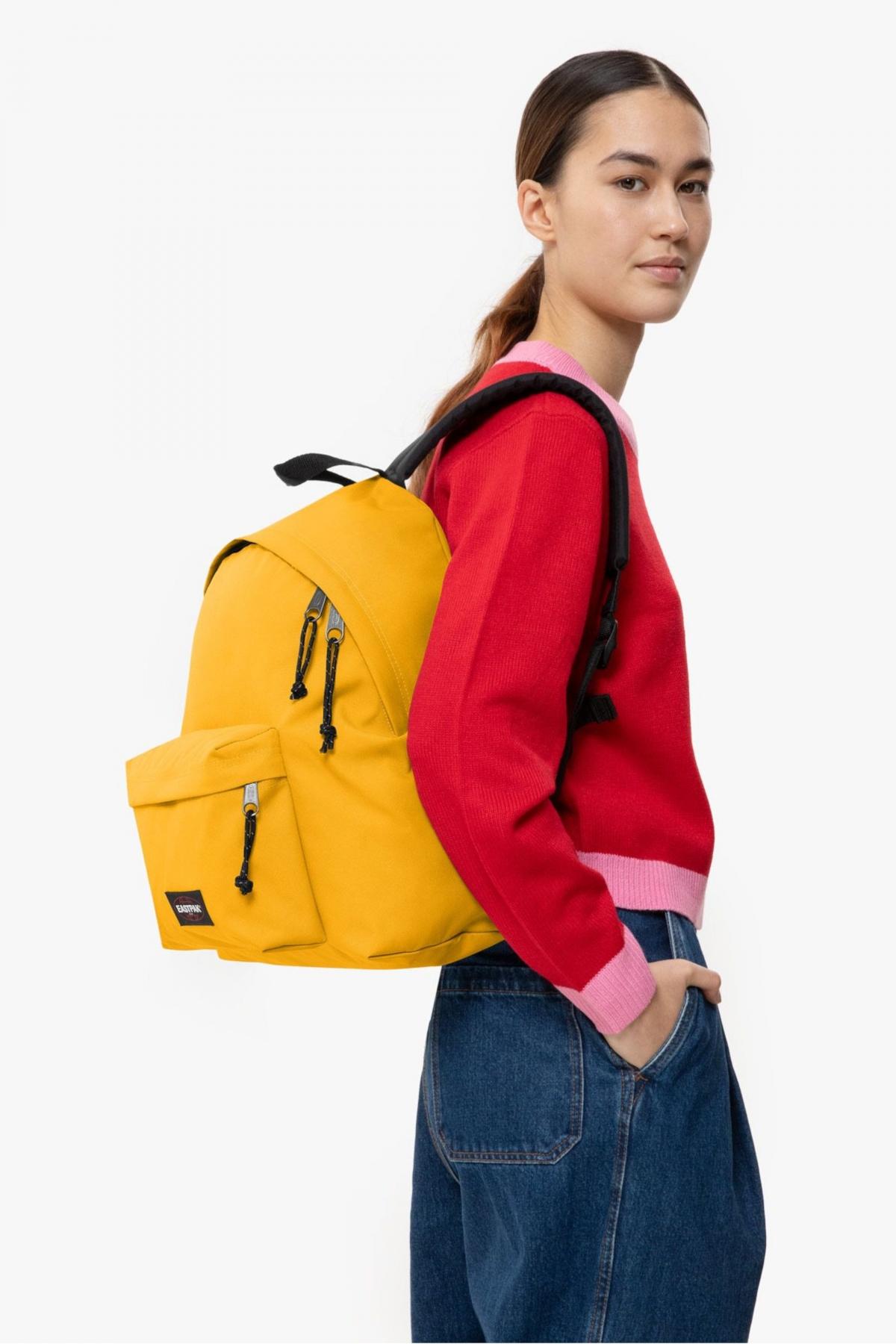 EASTPAK PADDED PAK'R YOLK en color AMARILLO (2)