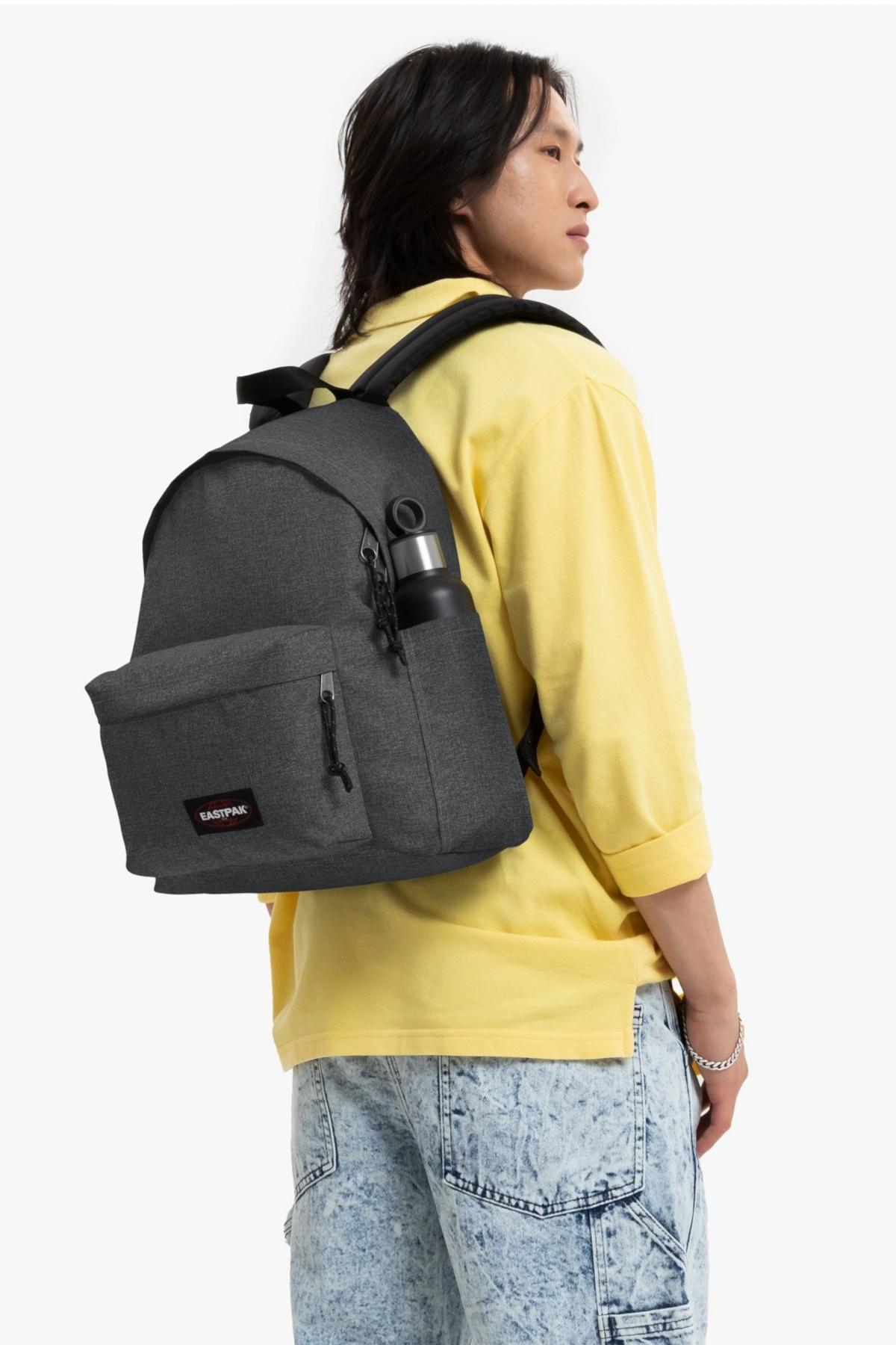EASTPAK DAY PAK'R en color NEGRO (4)
