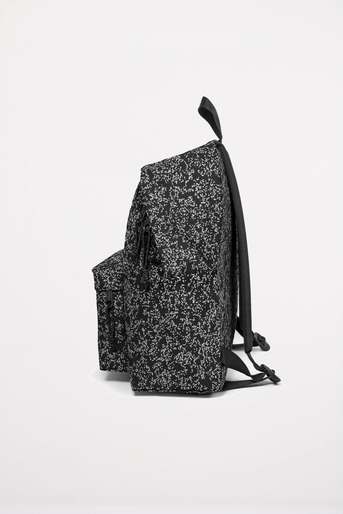 EASTPAK PADDED PAK'R GLITSPLAS en color NEGRO (2)