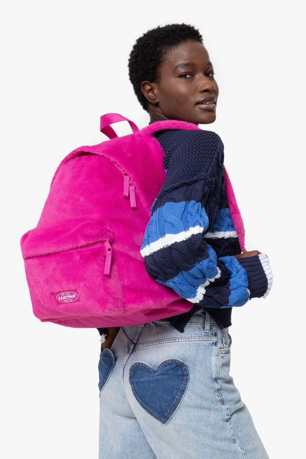 EASTPAK PADDED PAK'R FUZZY en color ROSA (4)