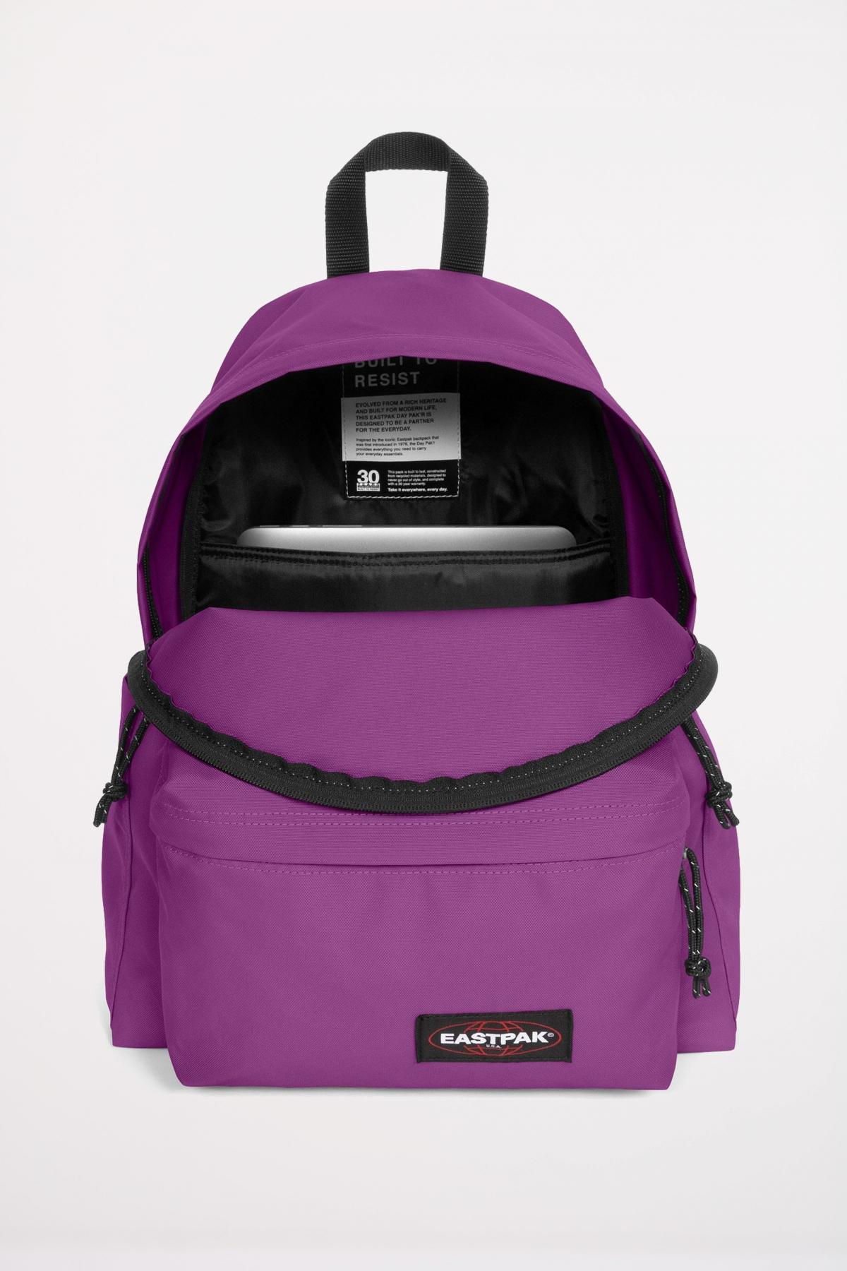 EASTPAK DAY PAK'R en color VIOLETA (3)