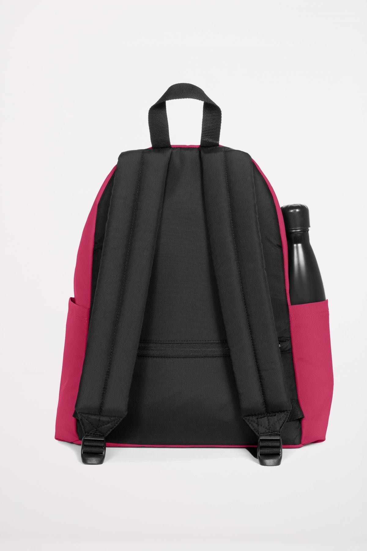 EASTPAK DAY PAK'R en color ROSA (2)