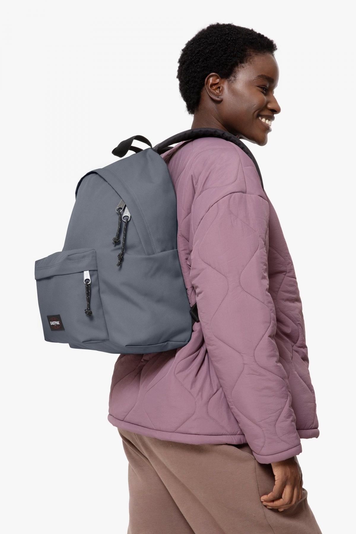 EASTPAK DAY PAK'R en color GRIS (4)