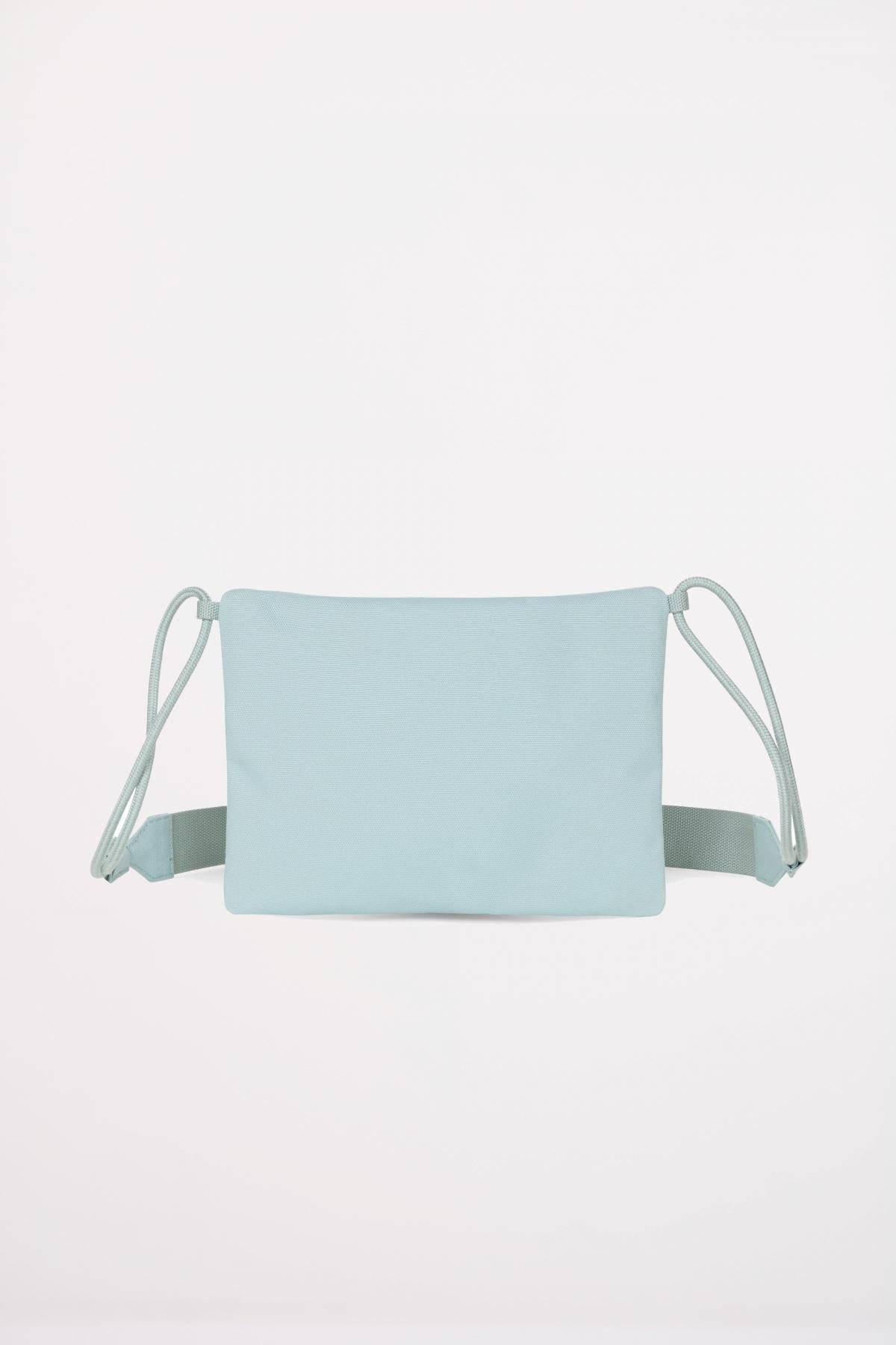 EASTPAK CROSTIN en color AZUL (2)