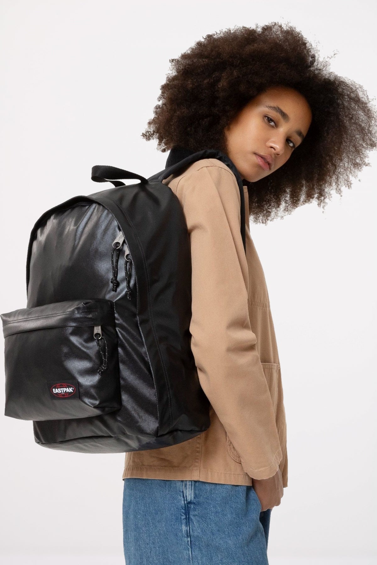 EASTPAK OUT OF OFFICE en color NEGRO (4)