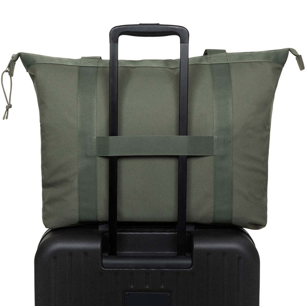 EASTPAK EKABLSY TRAVEL TOTE en color VERDE (4)