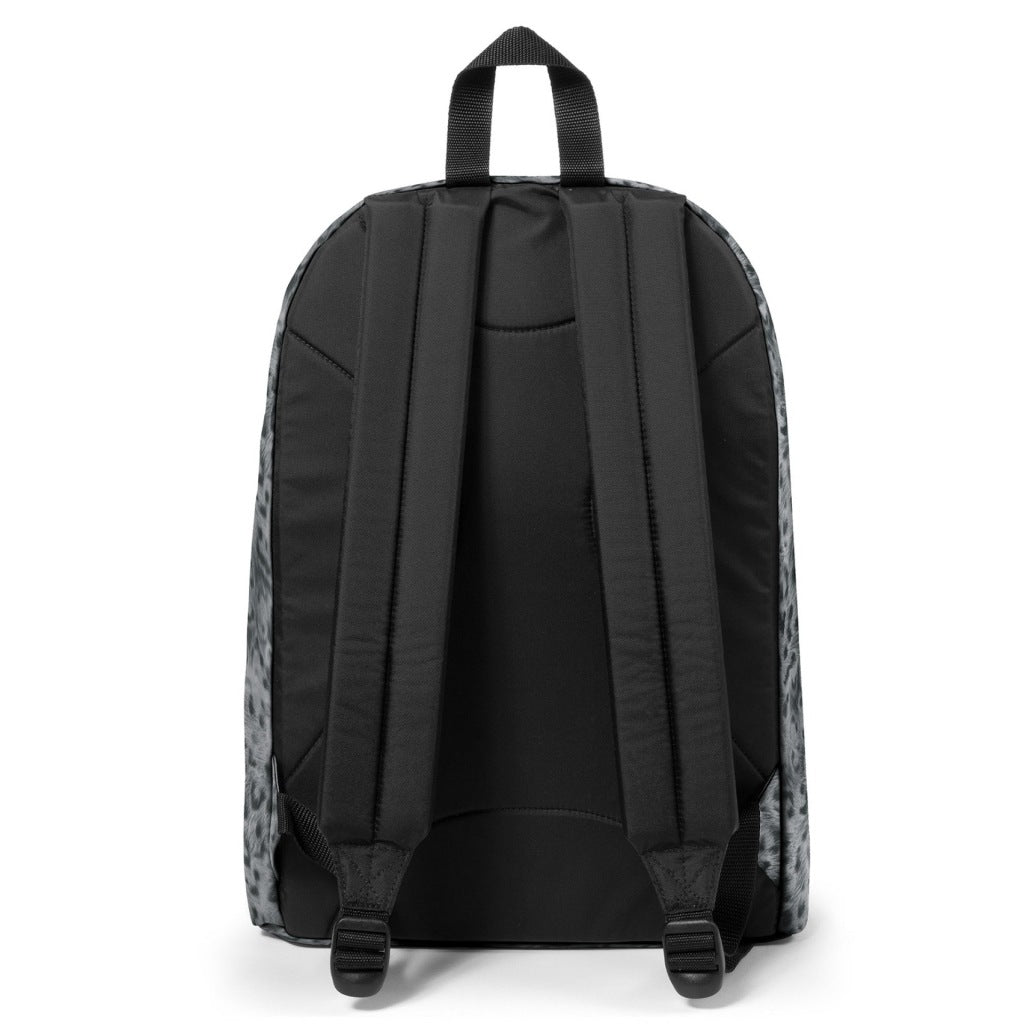 EASTPAK EKDC OUT OF OFFICE en color ANIMAL PRINT (6)
