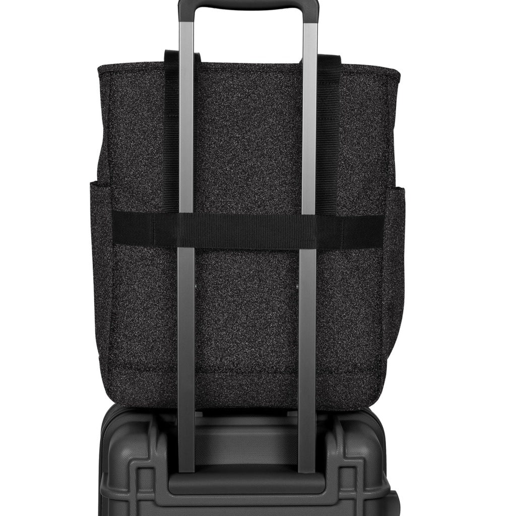 EASTPAK TOTE en color NEGRO (6)
