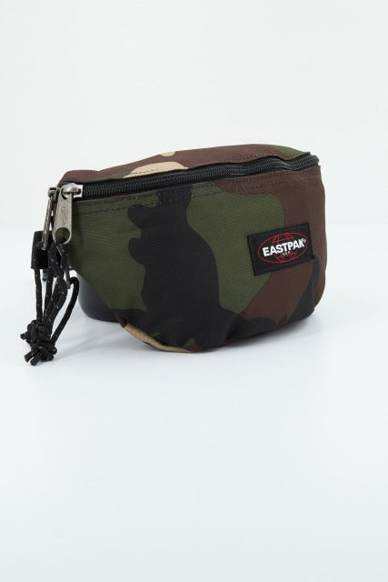 EASTPAK SPRINGER en color VERDE (2)