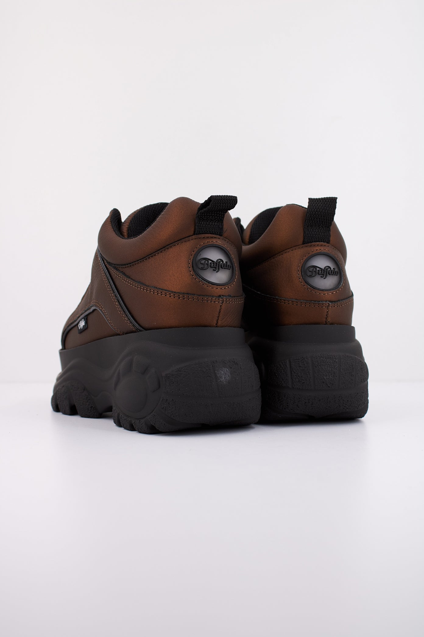 BUFFALO CALF LEATHER en color BRONCE (4)
