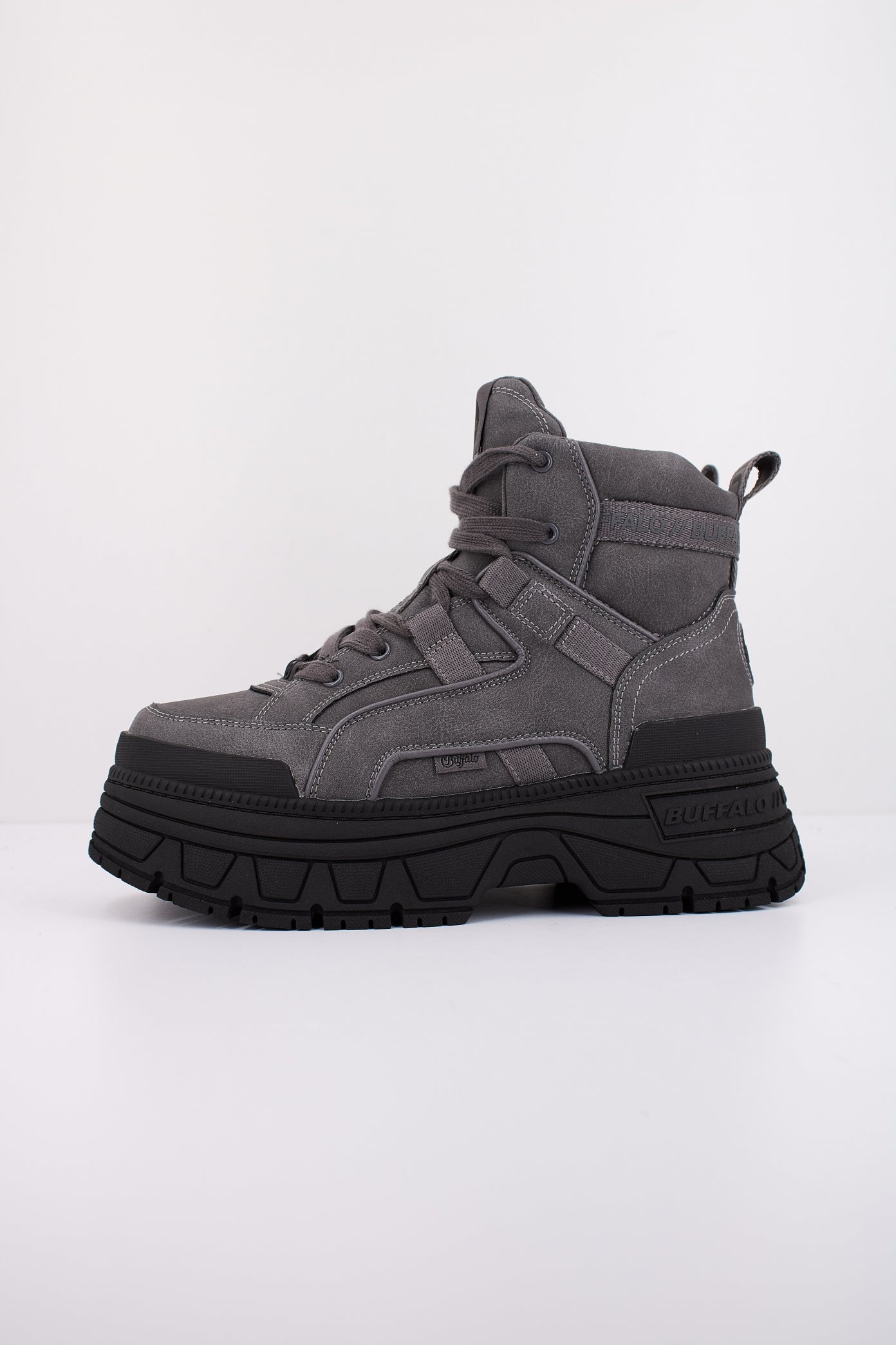 BUFFALO FUSION HYB MID en color GRIS (1)