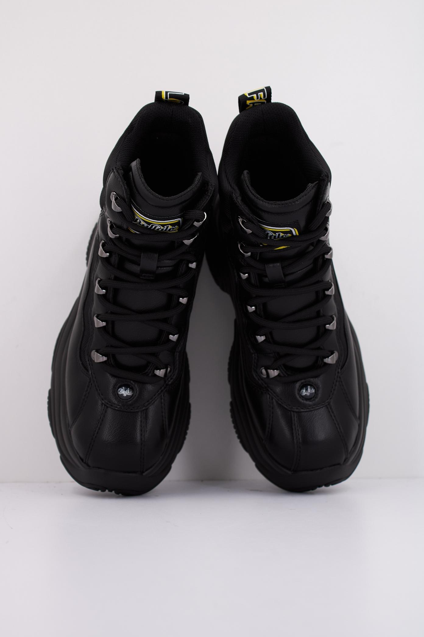 BUFFALO PROWLER HIKE HI en color NEGRO (3)