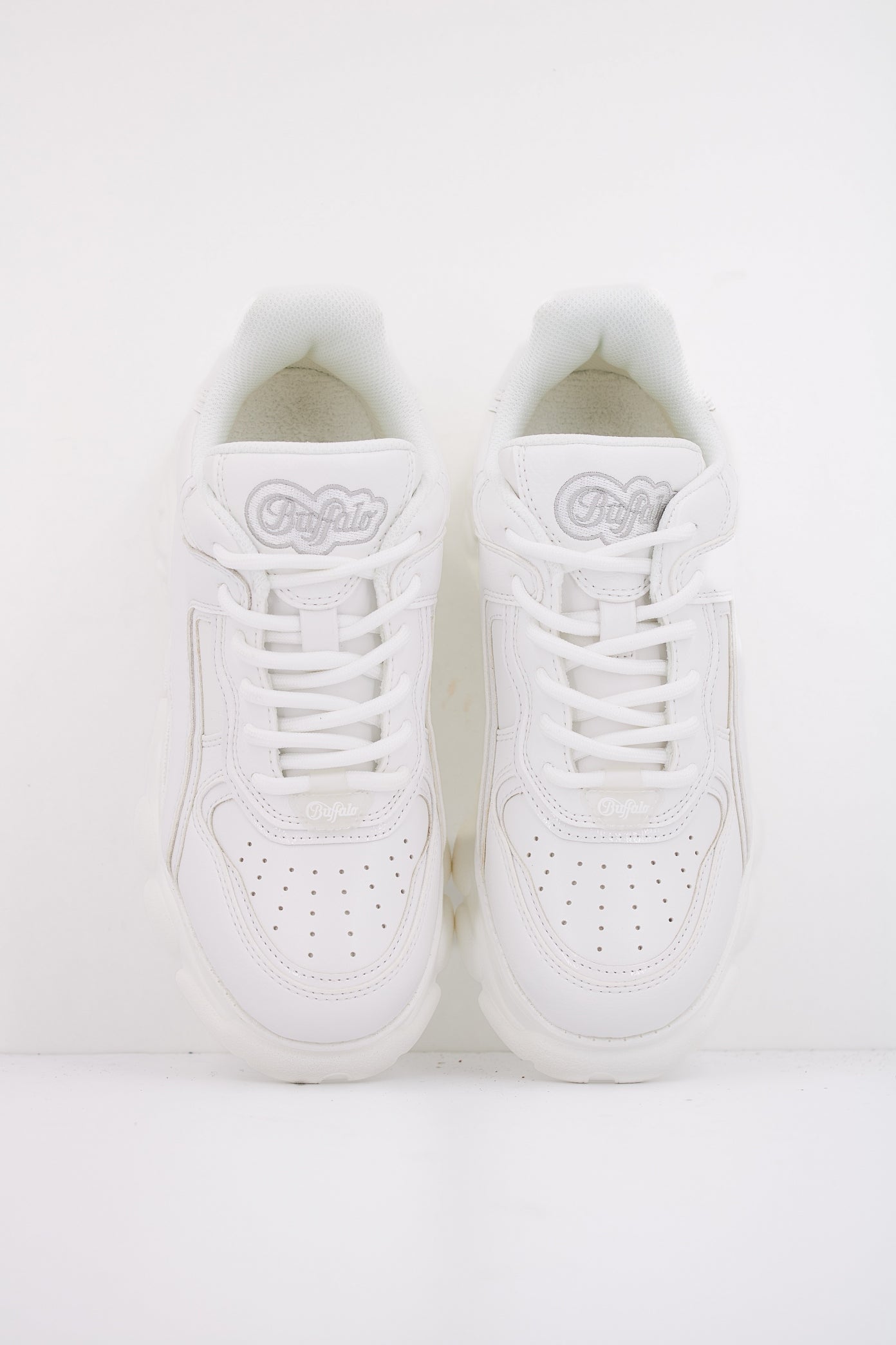 BUFFALO CLD ECHO en color BLANCO (3)