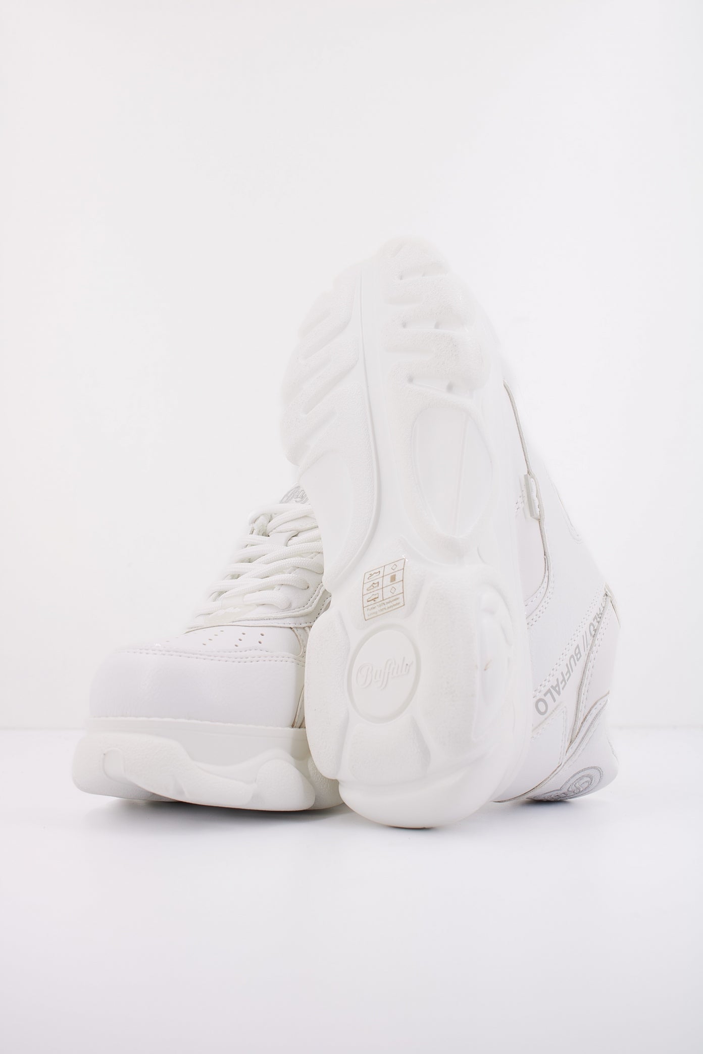 BUFFALO CLD ECHO en color BLANCO (5)
