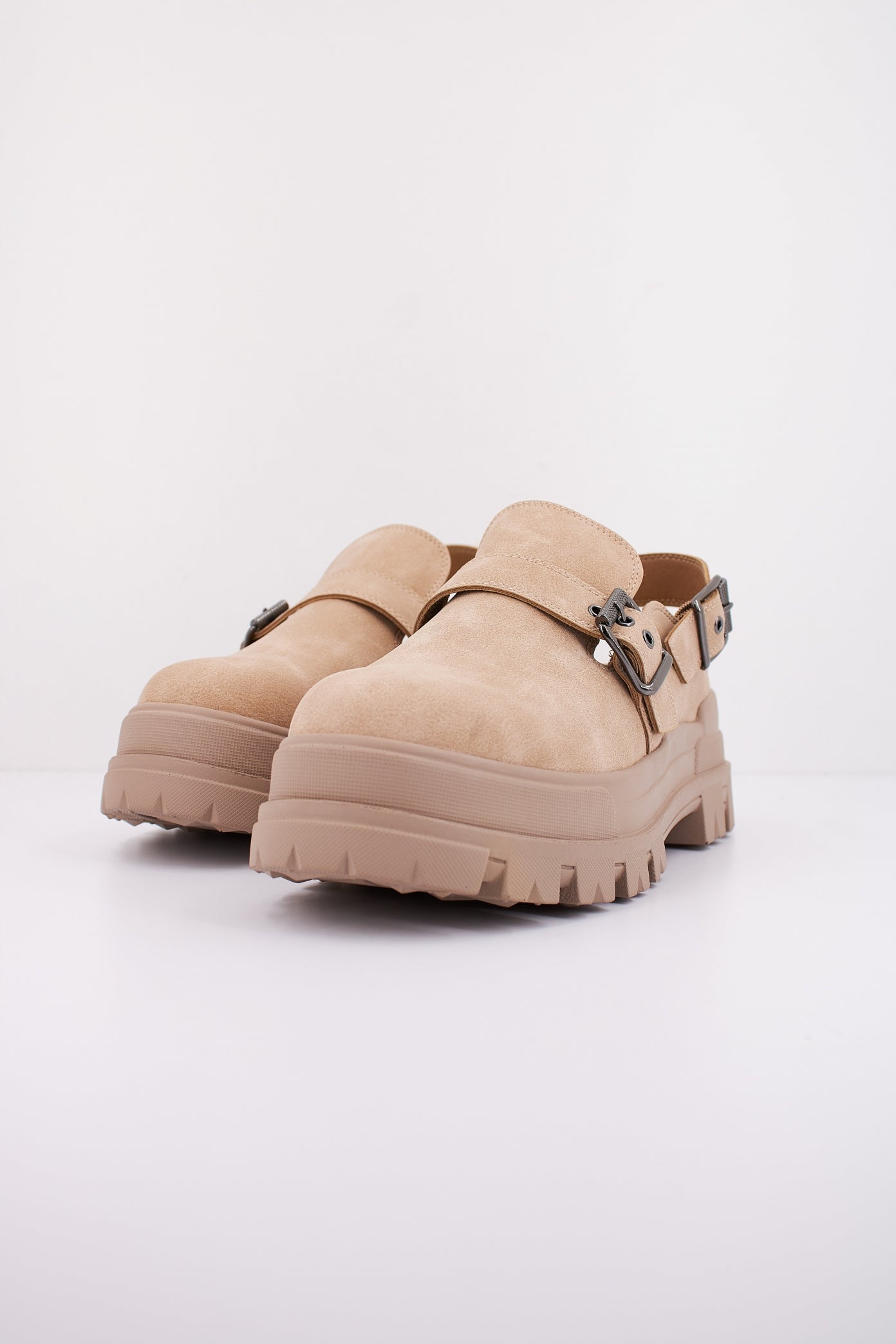 BUFFALO ASPHA CLOG SND BS en color BEIS  (2)