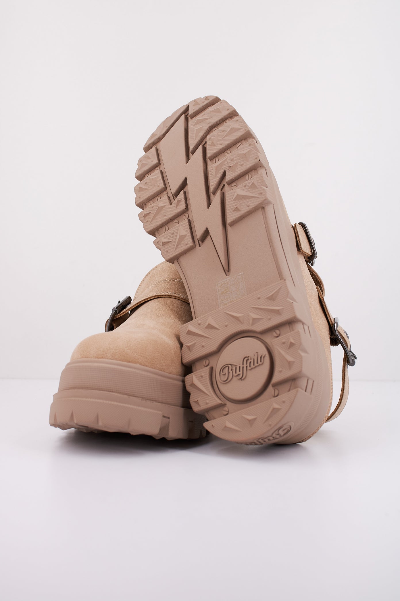 BUFFALO ASPHA CLOG SND BS en color BEIS  (5)