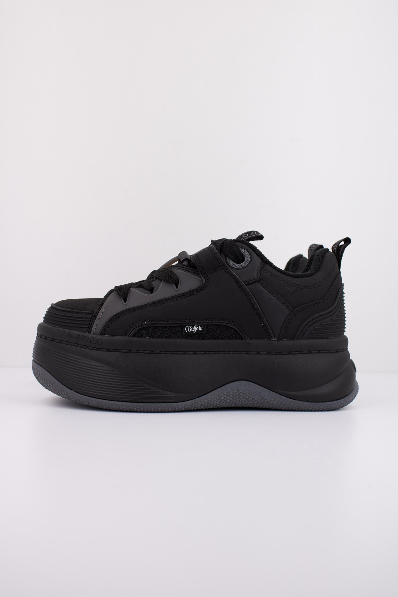 BUFFALO ORCUS SK en color NEGRO (1)