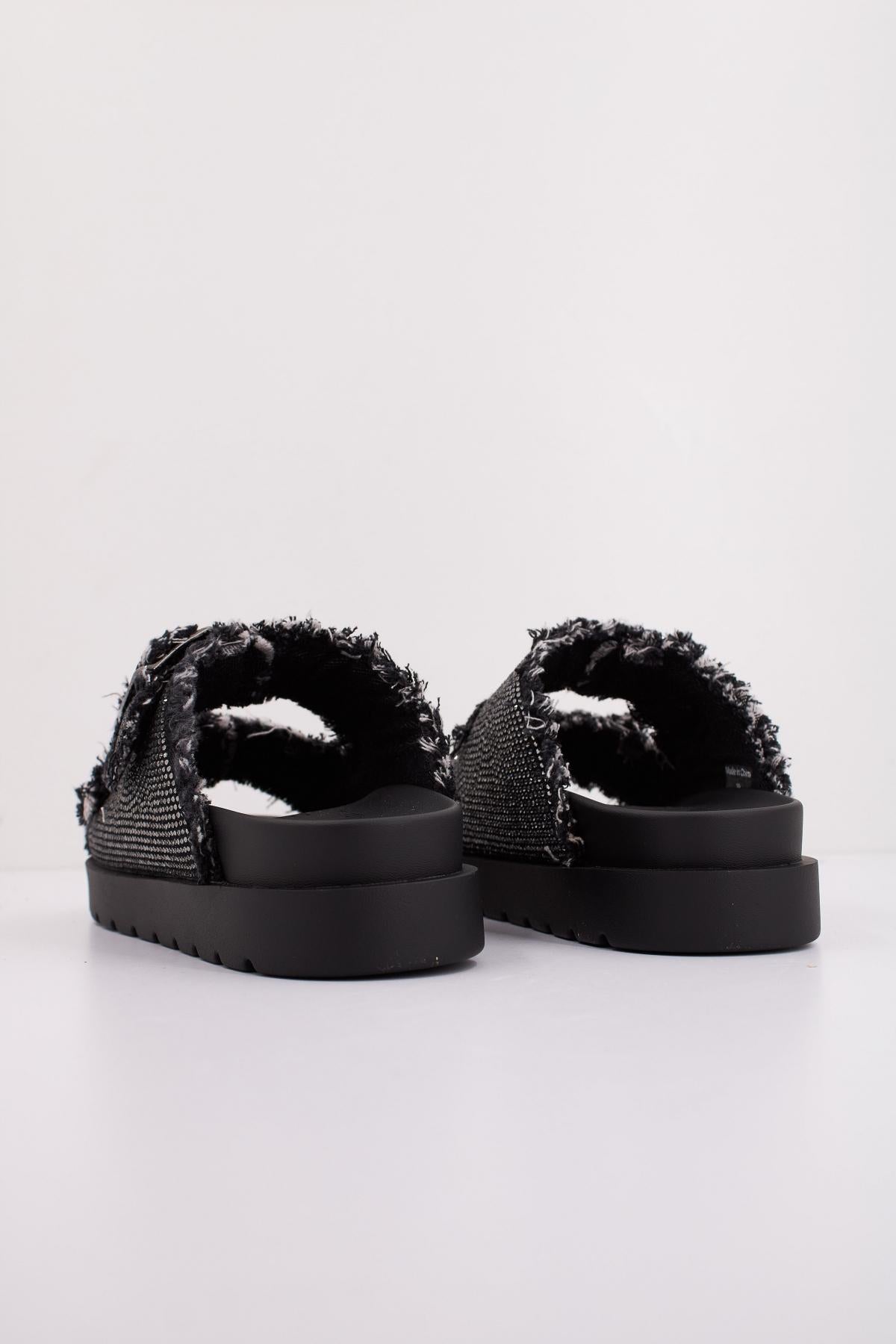 BUFFALO EVE ARI SPARK en color NEGRO (4)