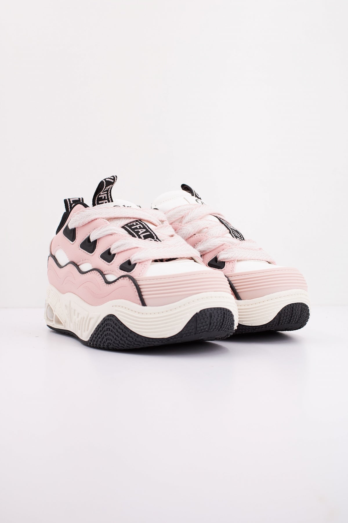 BUFFALO HERO SKATE en color ROSA (2)