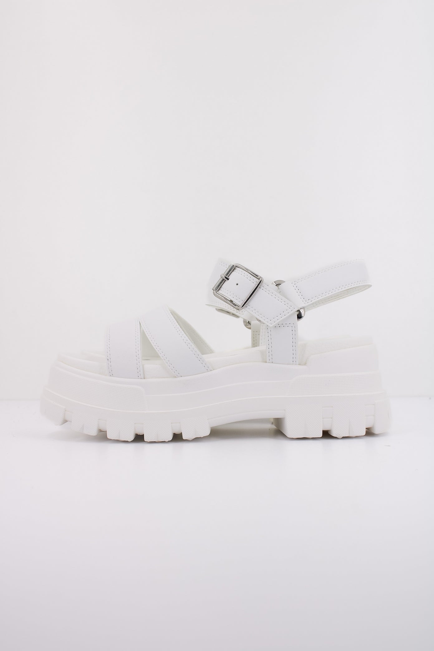 BUFFALO ASPHA TS en color BLANCO (1)