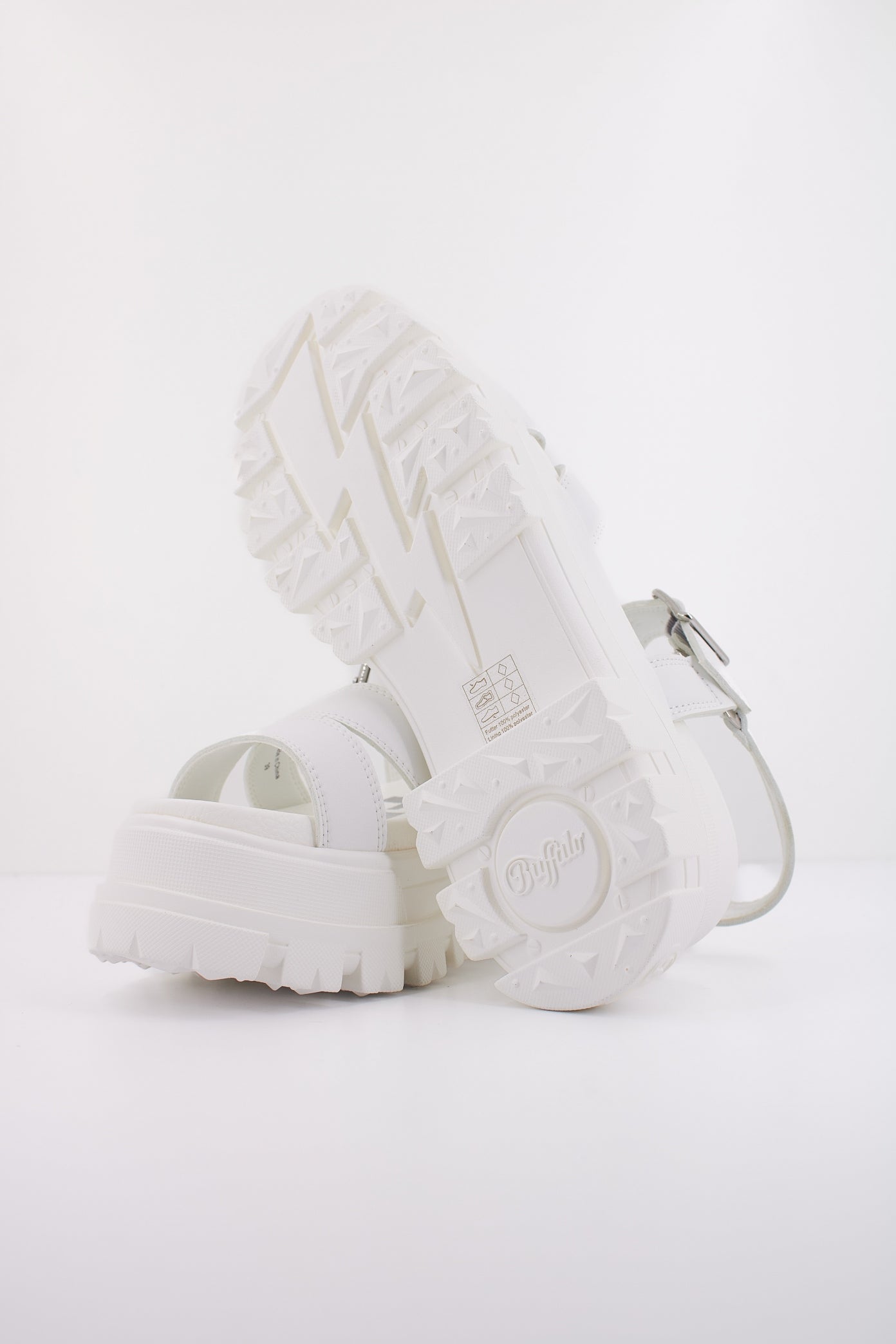BUFFALO ASPHA TS en color BLANCO (5)