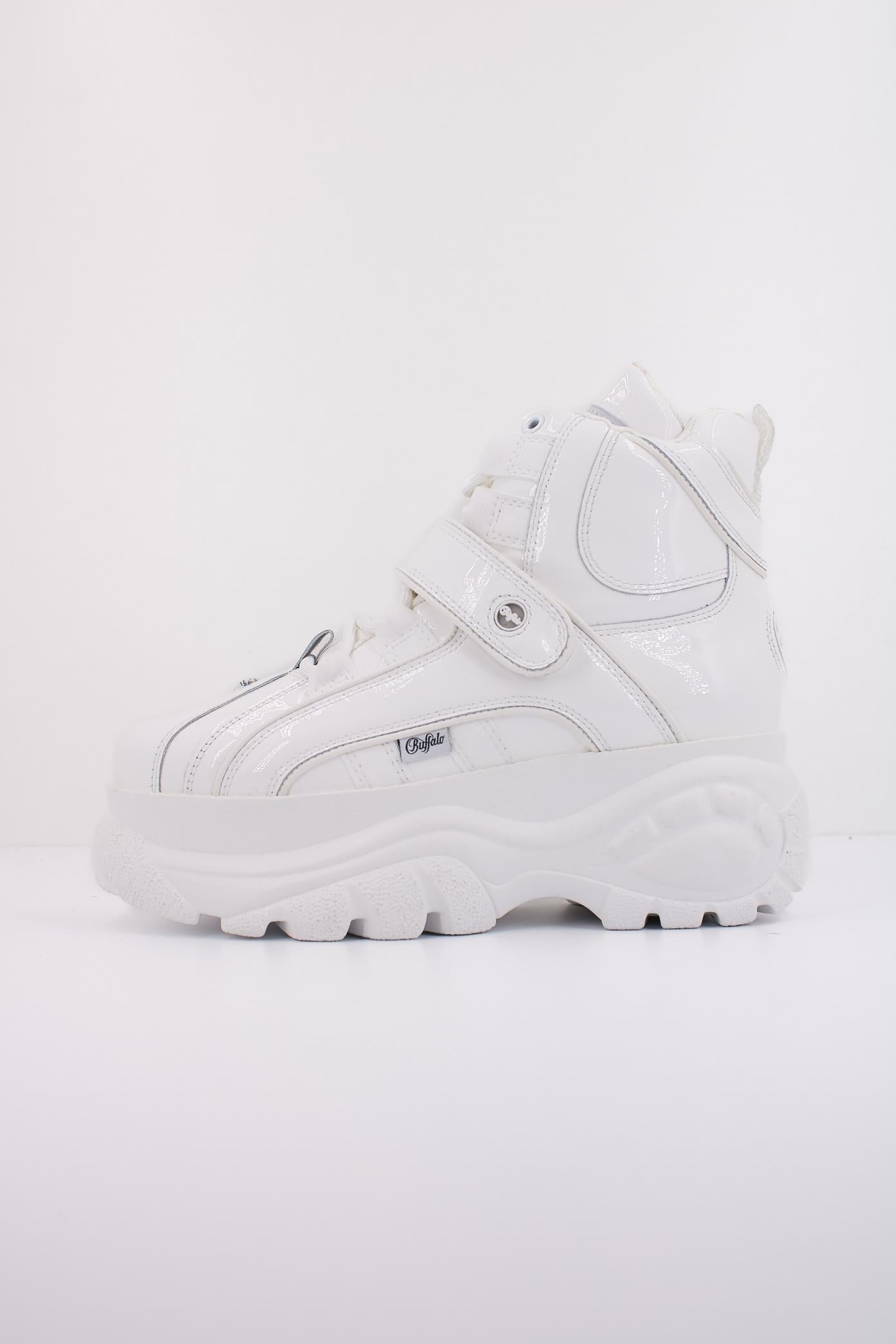 BUFFALO CALF LTP en color BLANCO (1)