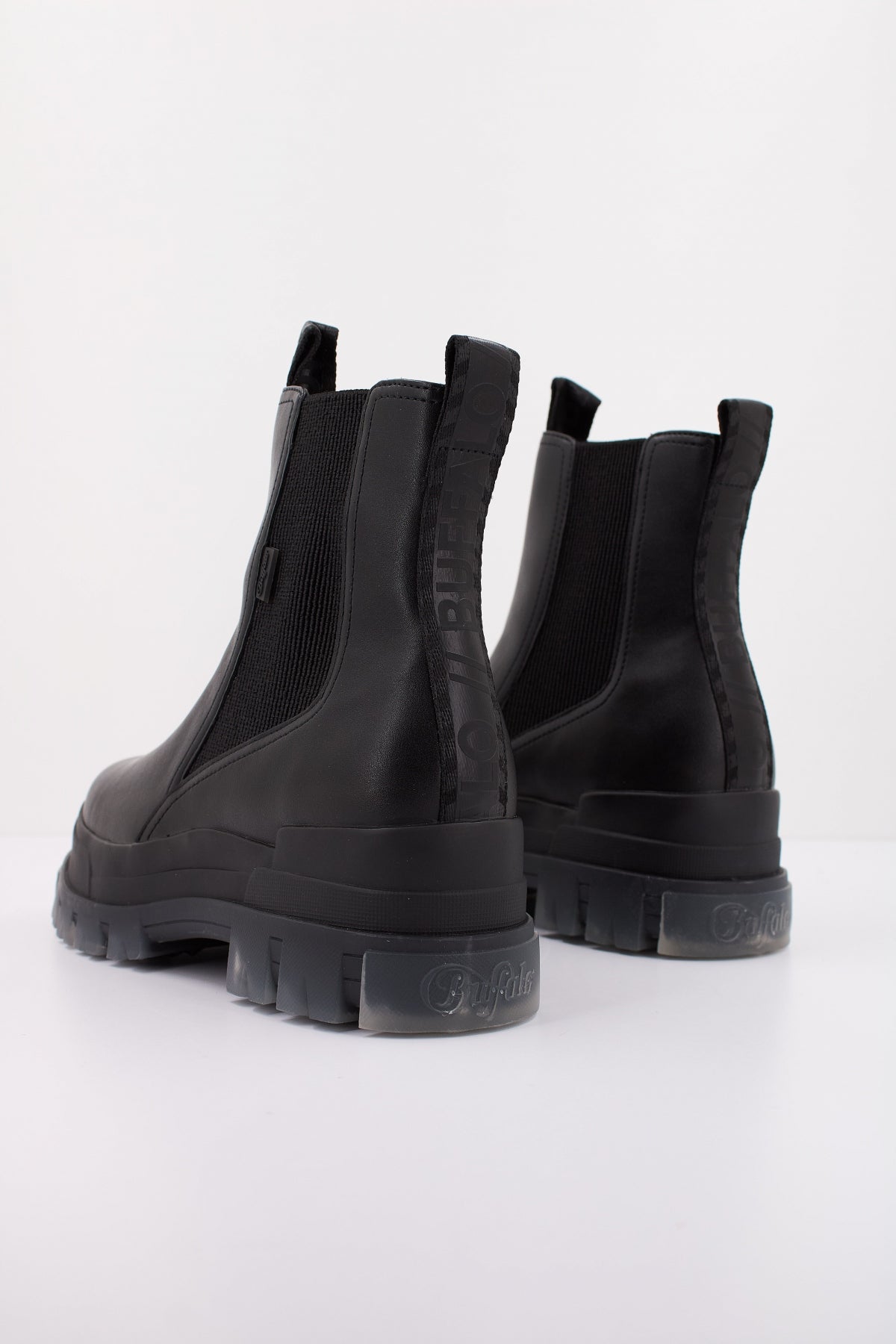 BUFFALO ASPHA CHELSEA MID en color NEGRO (4)