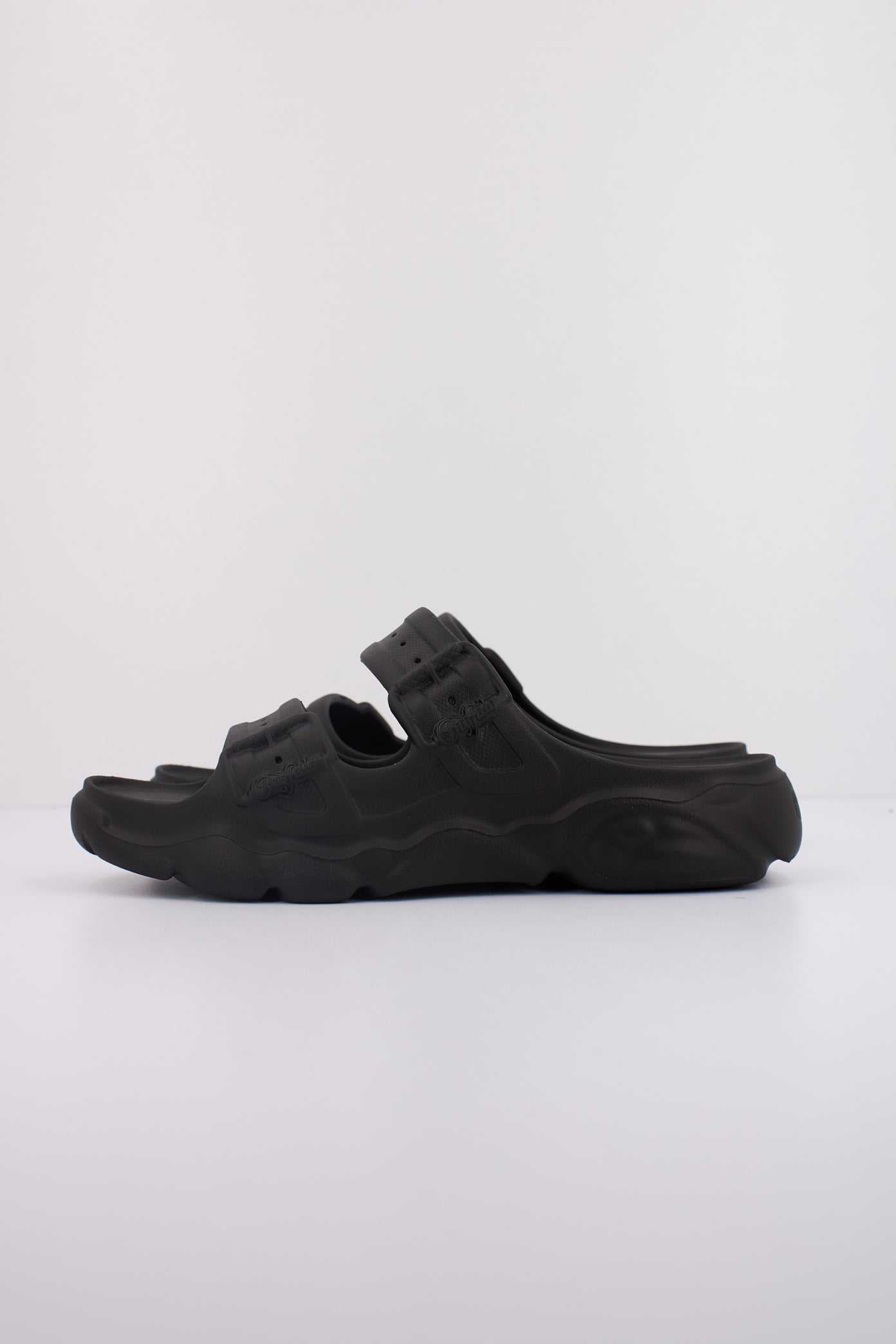 BUFFALO CLD ARI SLIDE en color NEGRO  (1)