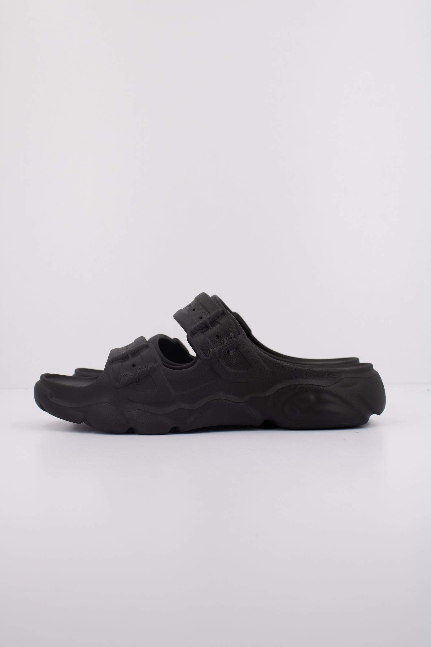 BUFFALO CLD ARI SLIDE en color NEGRO (1)