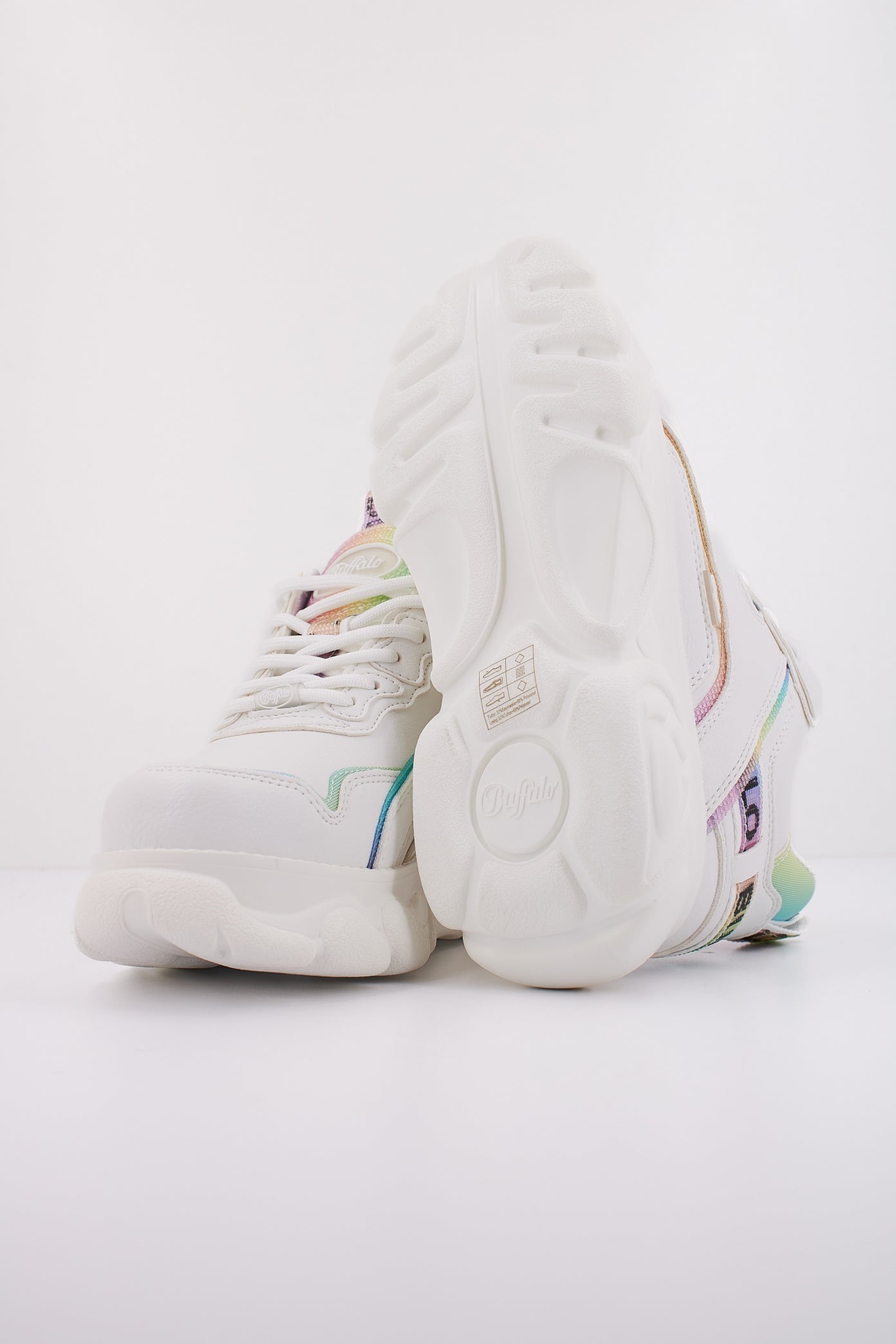 BUFFALO CLD CHAI en color BLANCO (5)
