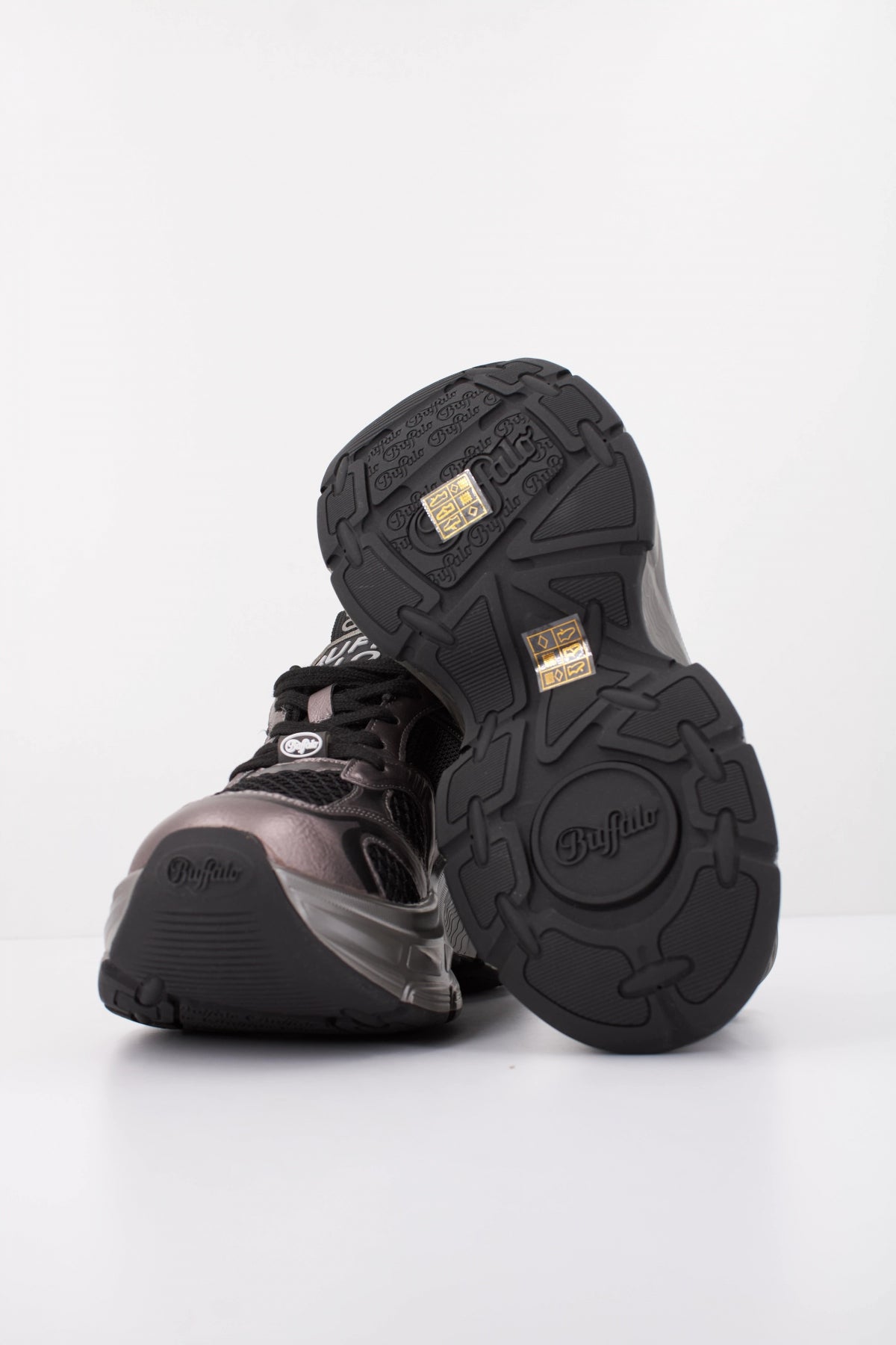 BUFFALO RIDR en color NEGRO (5)