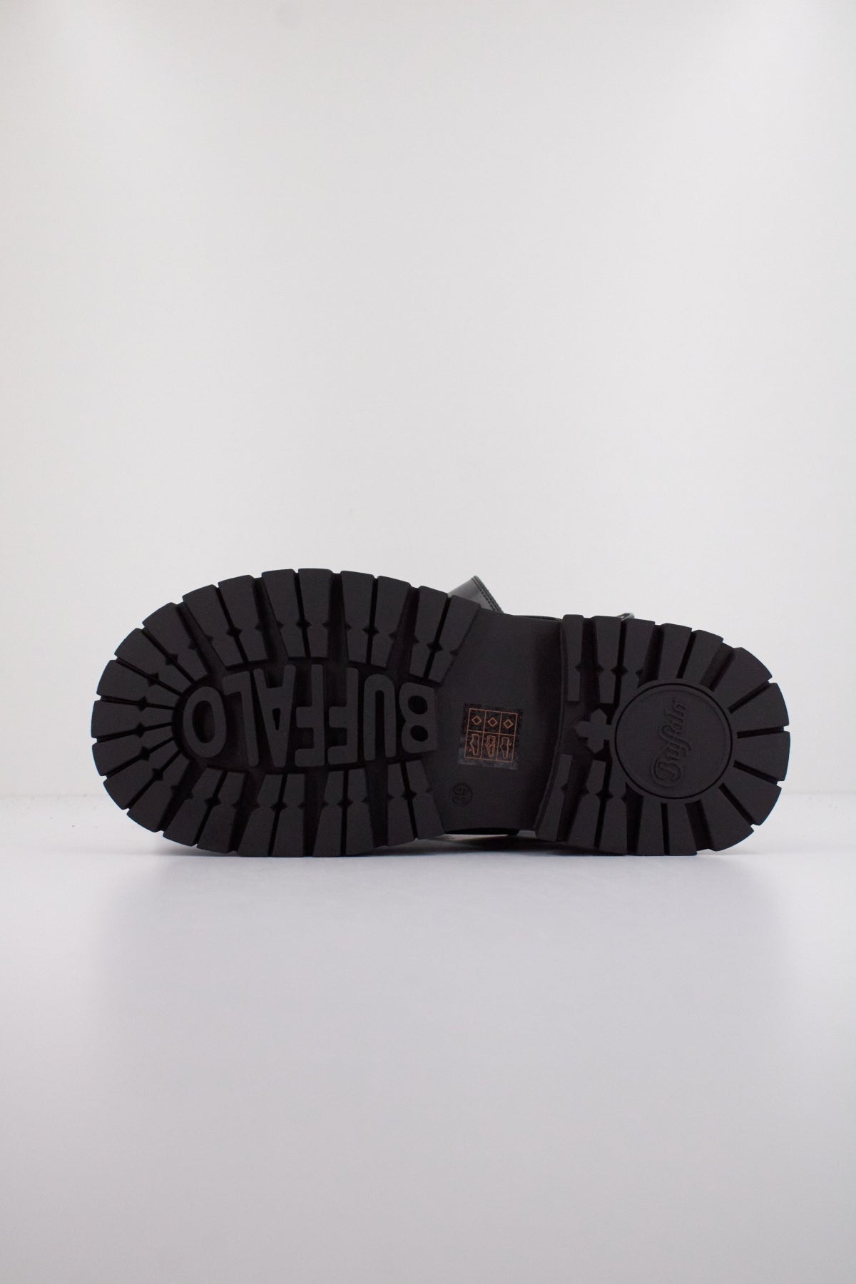 BUFFALO LENNOX SND en color NEGRO (5)