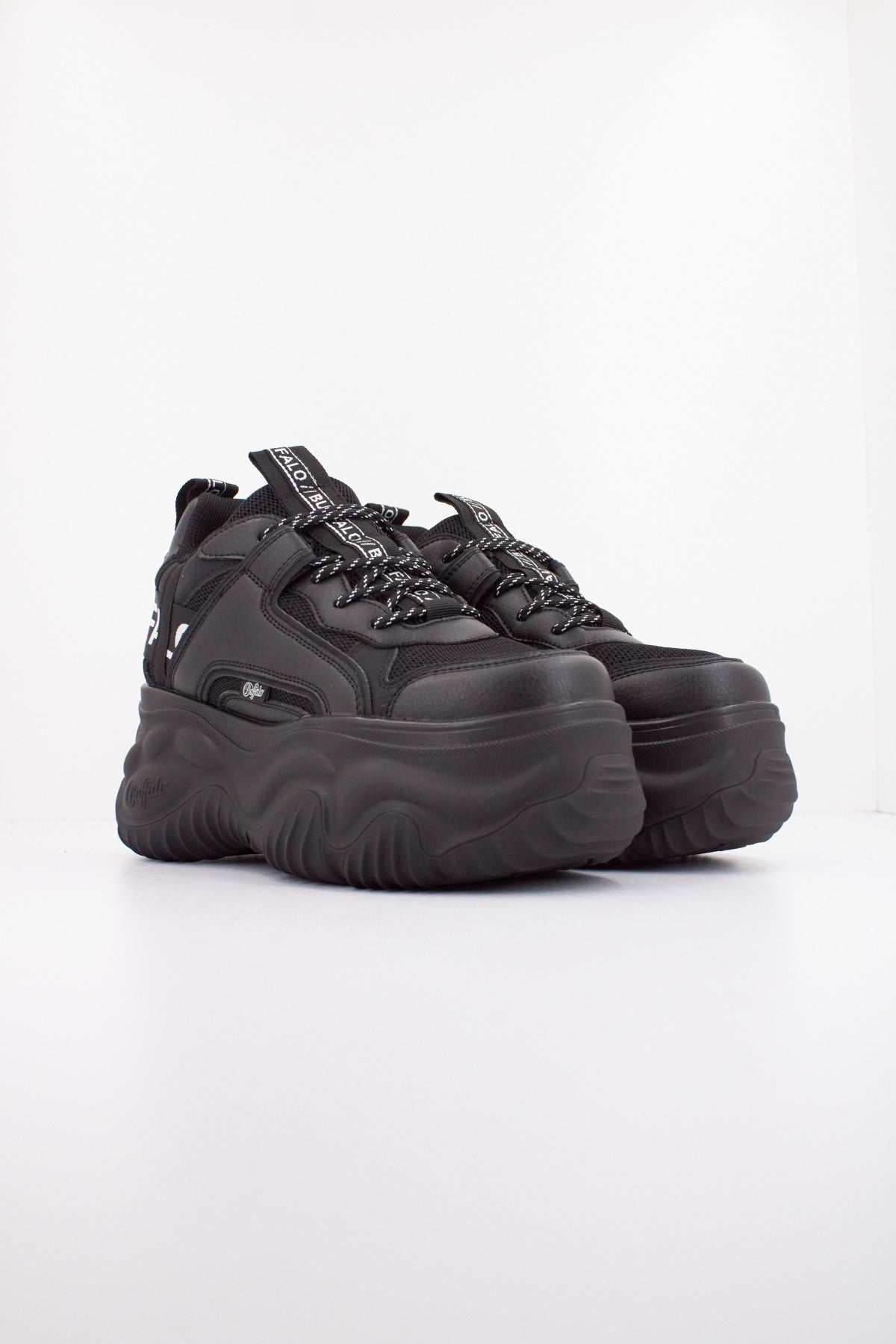 BUFFALO BLADER MATCHA en color NEGRO (2)