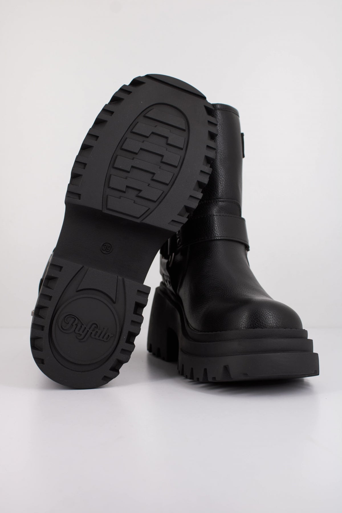 BUFFALO BRAVR BIKER LO en color NEGRO (5)