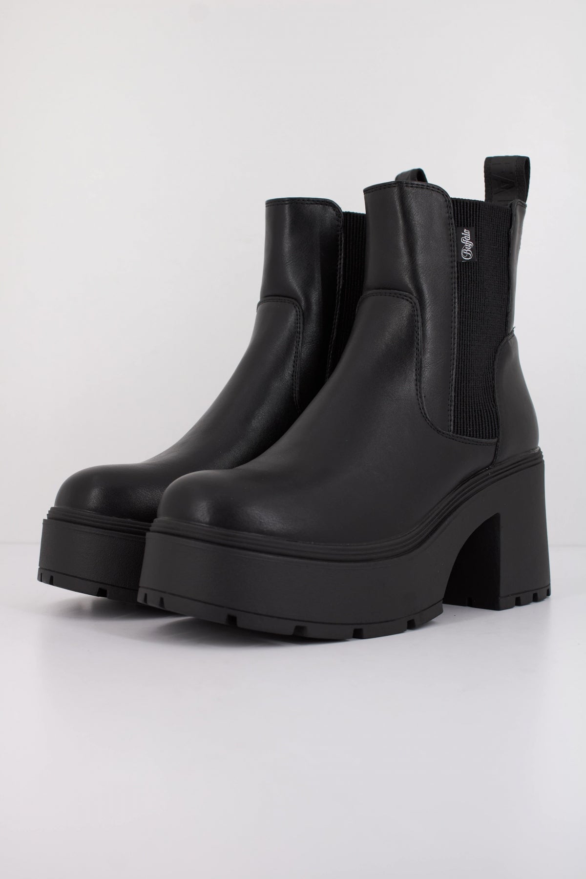 BUFFALO MILA CHELSEA en color NEGRO (2)