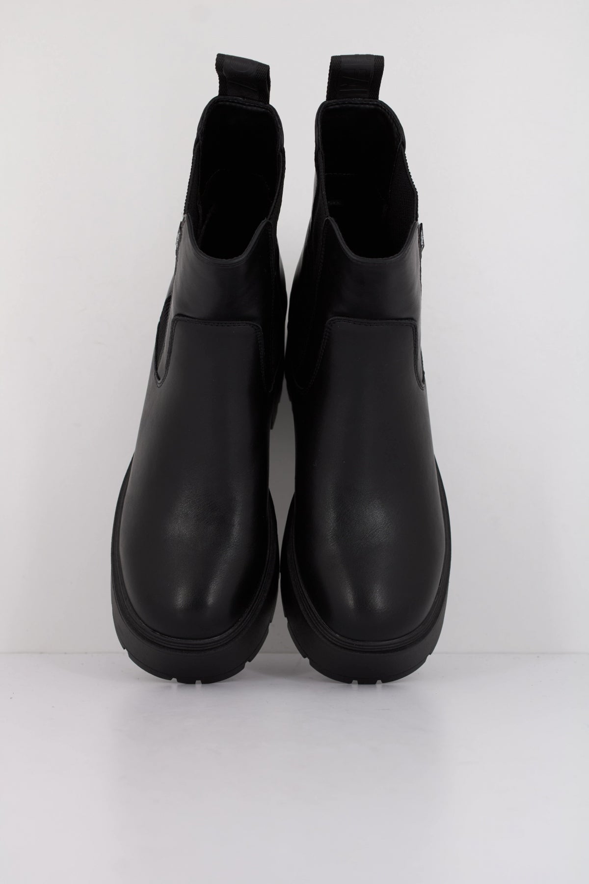 BUFFALO MILA CHELSEA en color NEGRO (3)
