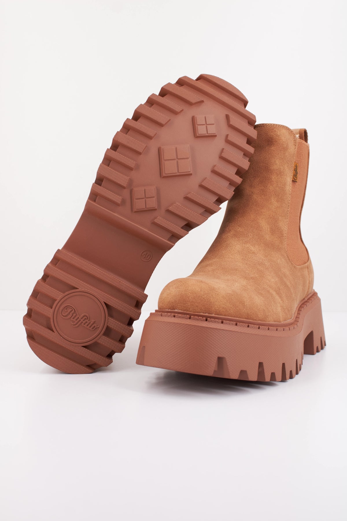 BUFFALO ASPEN CHELSEA WARM VE en color MARRON (5)