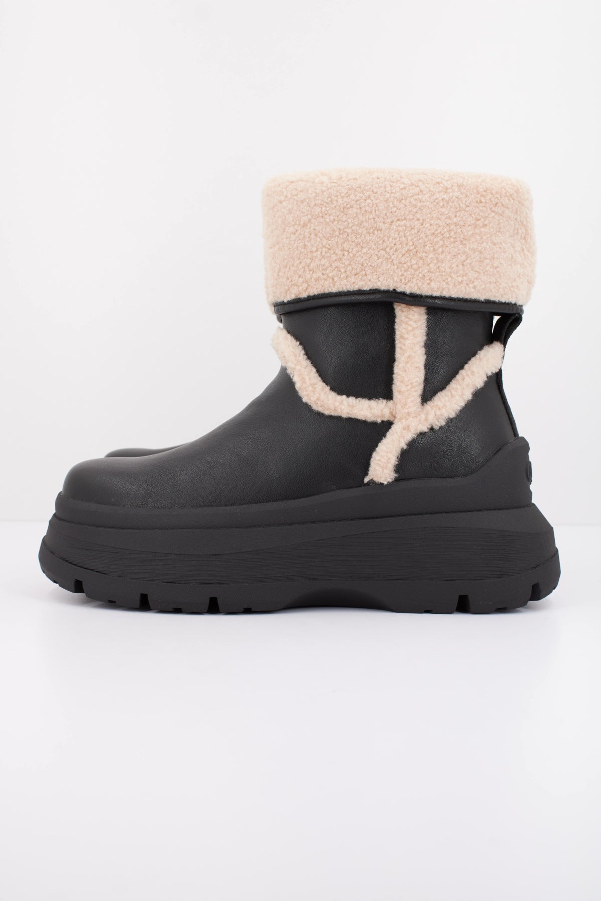 BUFFALO OLYMPIA FOLD BOOT WAR en color NEGRO (1)