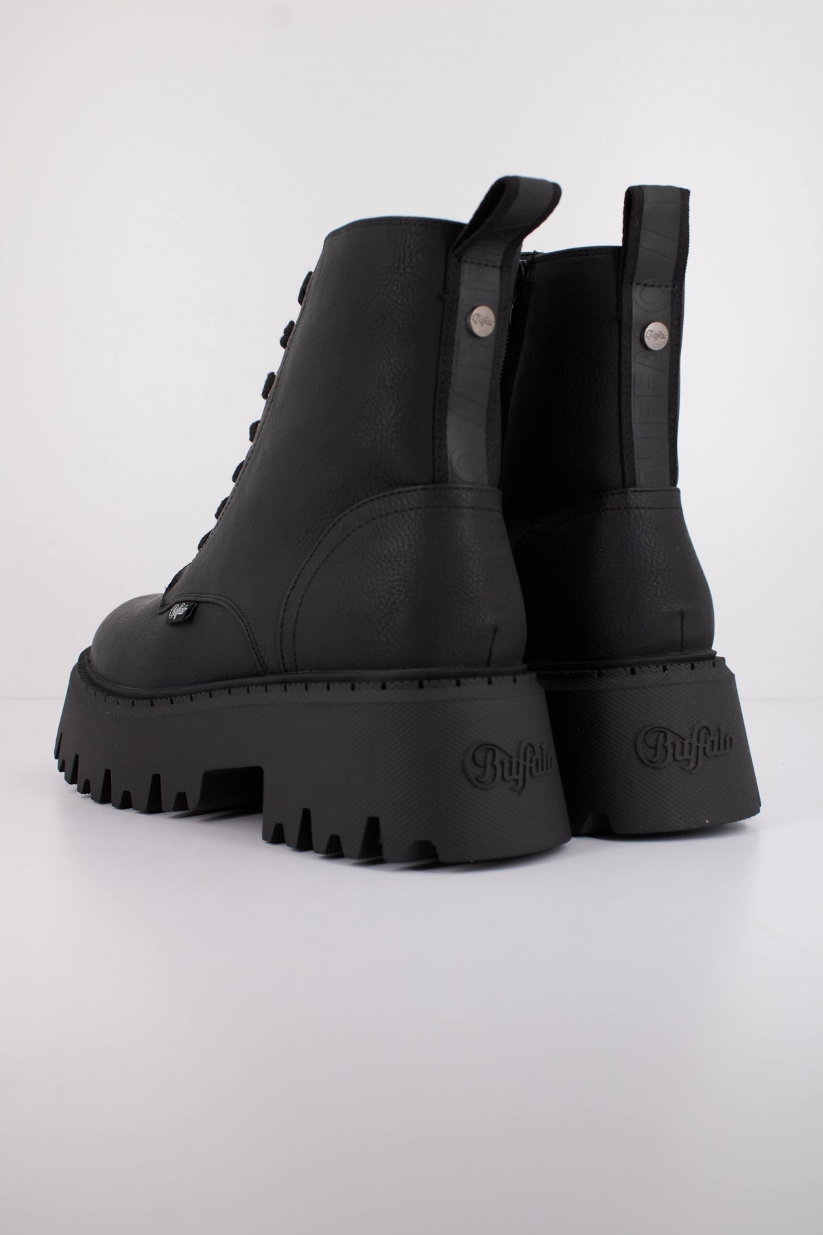 BUFFALO ASPEN LACE UP WARM VE en color NEGRO (3)