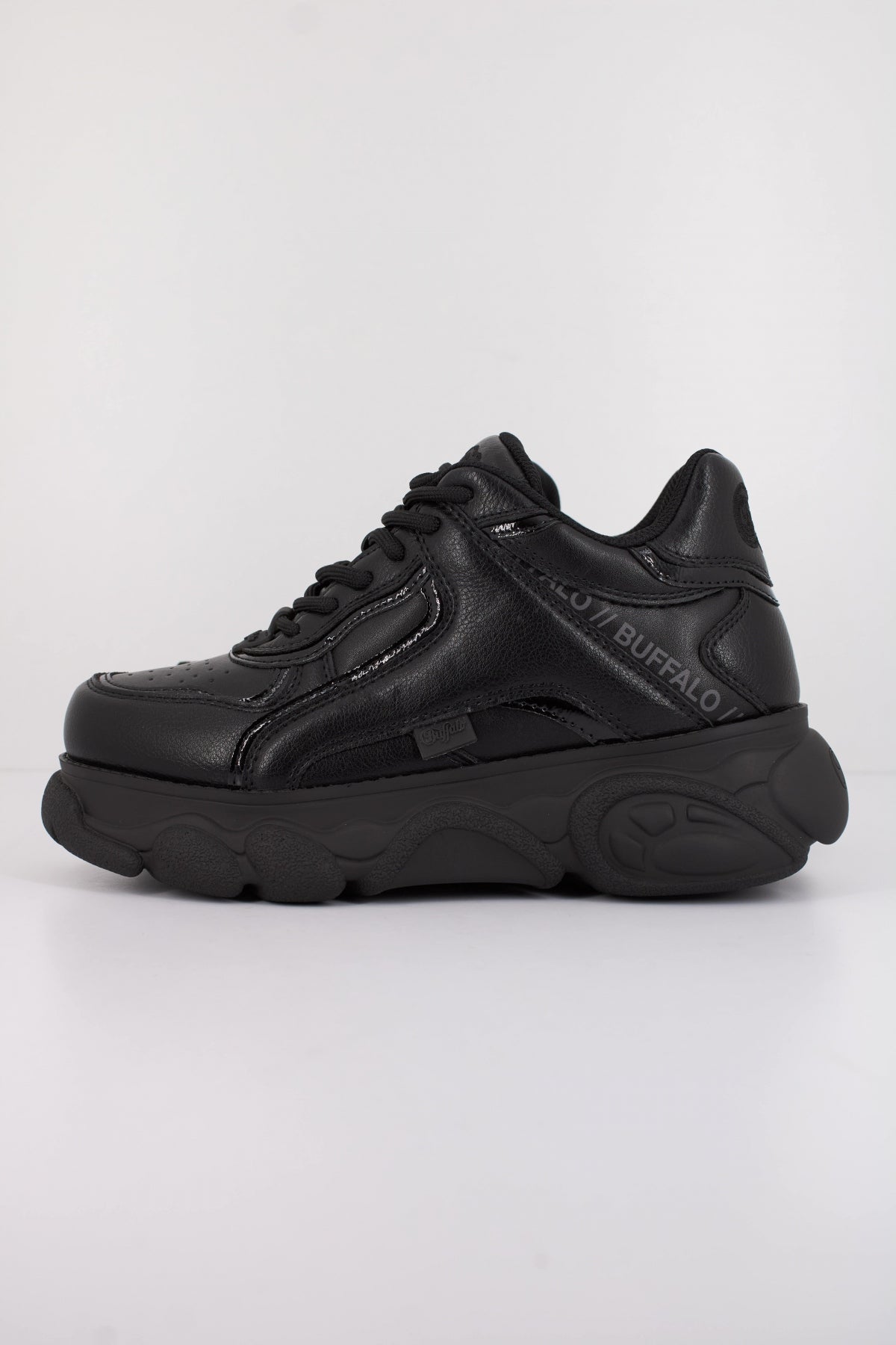 BUFFALO CLD ECHO en color NEGRO (1)