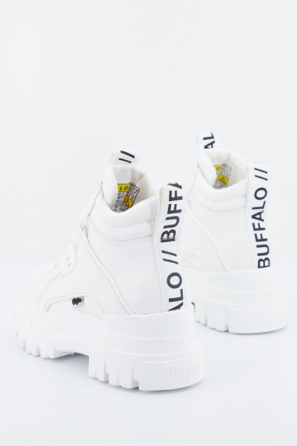 BUFFALO ASPHA NC MID en color BLANCO (3)