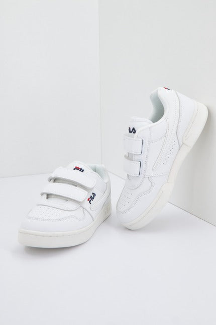 FILA ARCADE en color BLANCO (3)
