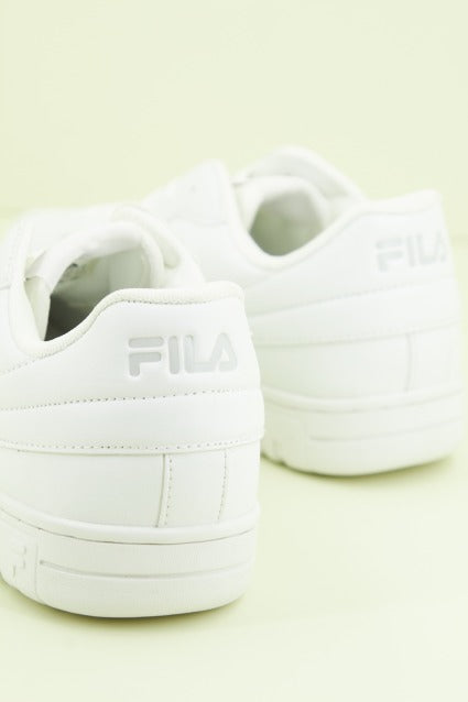 FILA NOCLAF WMN en color BLANCO (3)