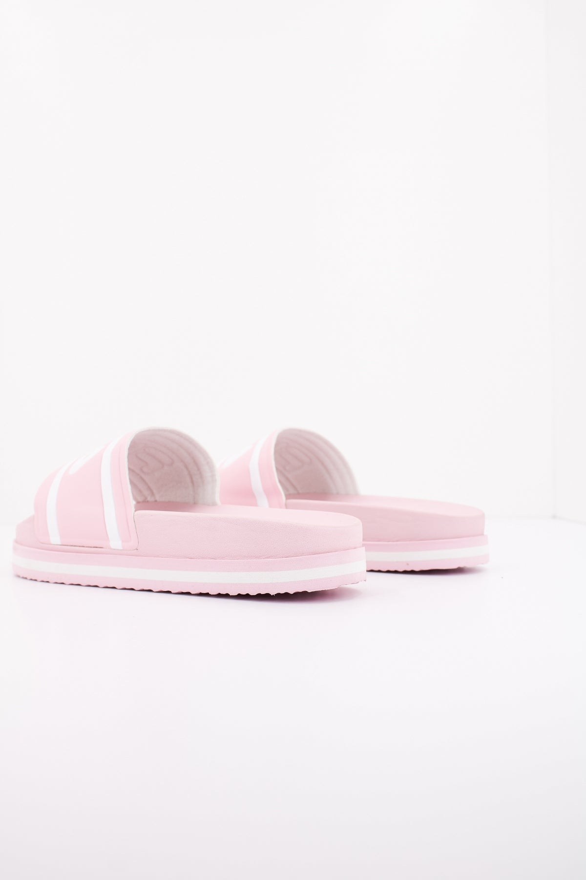 FILA MORR BAY ZEPPA WMN en color ROSA (3)